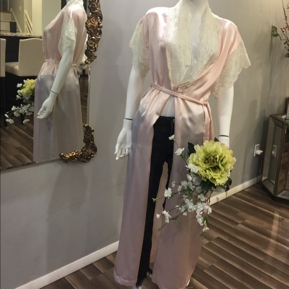 Coverups cardigan ✨🎉🎉🎉 sold🎉🎉🎉 - Picture 2 of 8